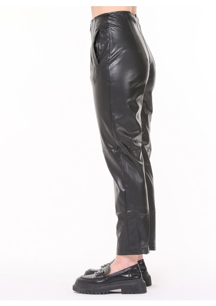 Kadın Deri Pantolon Siyah Renk modelleri