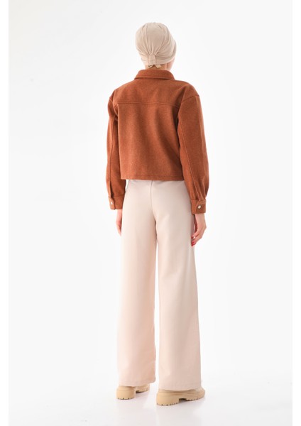 Çıt Çıt Düğmeli Kısa Kaşe Kadın Mont indirimleri