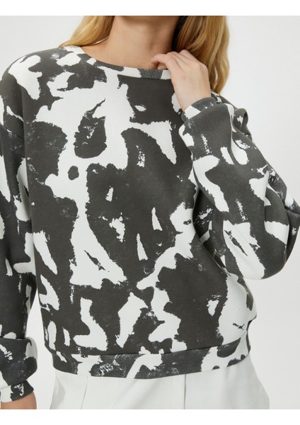 Oversize Sweatshirt Renk Kontrastlı Batik Desenli Uzun Kollu Bisiklet Yaka indirimleri