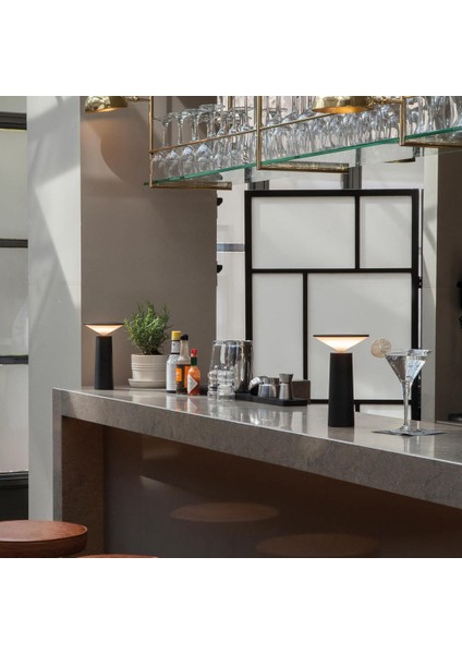 LED Dokunmatik Sensör Masa Lambası 1200 Mah Şarj Edilebilir Gece Lambası 3 Seviye Ayarlanabilir Parlaklık Masa Yatak Odası Dekor Için (Yurt Dışından) modelleri