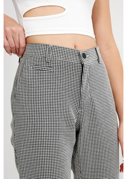 Ekoseli Comfort Fit Chino Pantolon (Erk56013) indirimleri