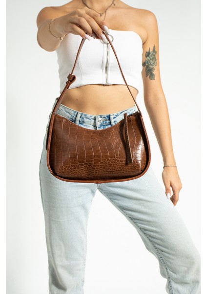 Kadın Kroko Desenli Baget Çanta modelleri
