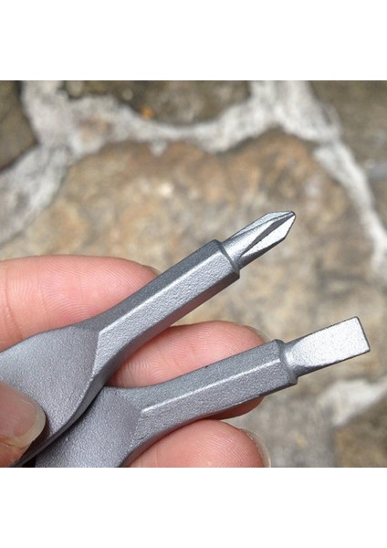 Ha 2 Adet Açık Taşınabilir Çelik Tornavidalar Düz Kafa Çapraz Kafa Anahtarlık-Gümüş (Yurt Dışından) fırsatları