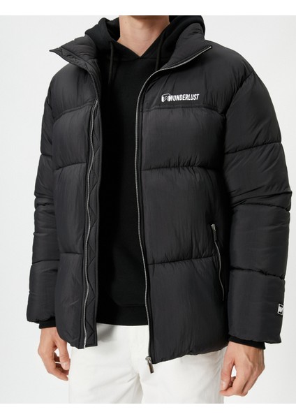 Şişme Mont Dik Yaka Slogan Baskılı Fermuarlı Cep Detaylı indirimleri