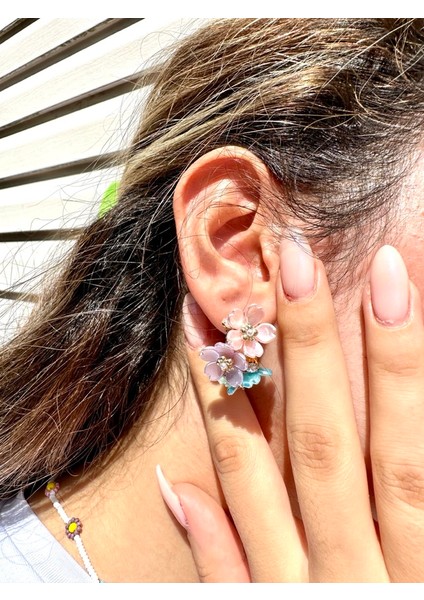 Çok Renkli Altın Kaplama Çiçek Desenli Küçük Halka Küpe fiyatları