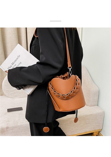 Retro Kova Çanta Omuz Crossbody Çanta (Yurt Dışından) fırsatları