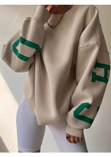 Kadın Bej Kolları Chicago Baskılı Oversize Bisiklet Yaka Sweatshirt fiyatları