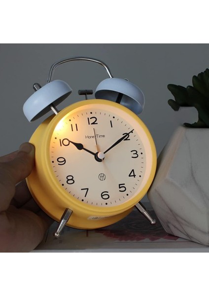 Ikiz Zil Çalar Saat, Retro Ikiz Zil Süper Yüksek Çalar Saat, Pille Çalışan, Ağır Uyuyanlar Için Süper Yüksek Sesli Alarm Saati, Arkadan Aydınlatmalı Başucu ile Pille Çalışan (Sarı) (Yurt Dışından)