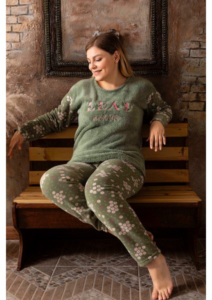 Büyük Beden Peluş Polar Pijama Takımı- Kışlık Büyük Beden Kadın Pijama