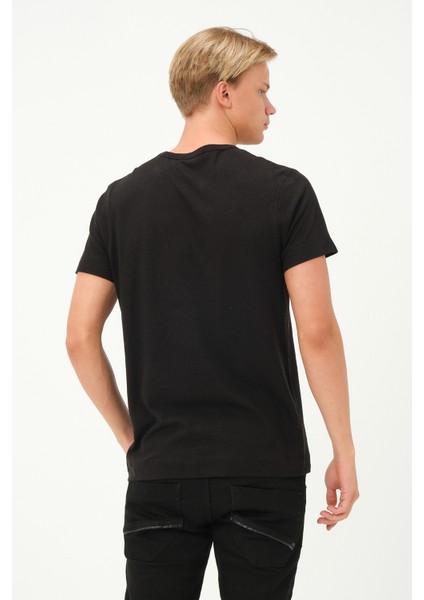Erkek Regular Fit Kısa Kollu Keten Siyah T-Shirt fırsatları