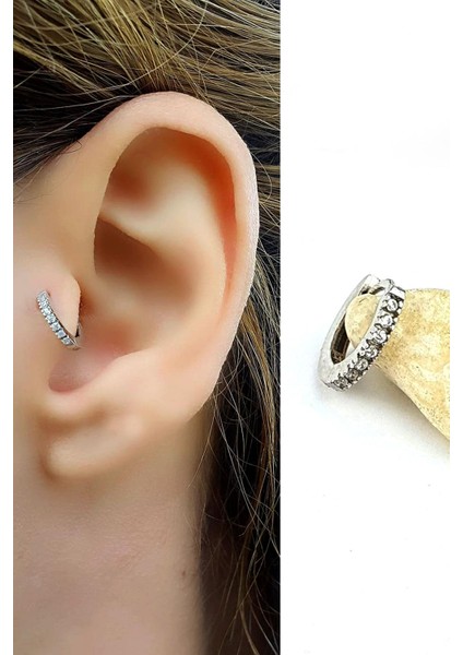 Zirkon Taş Detaylı 925AYAR Gümüş Tragus Kıkırdak Minimal Tek Halka Küpe