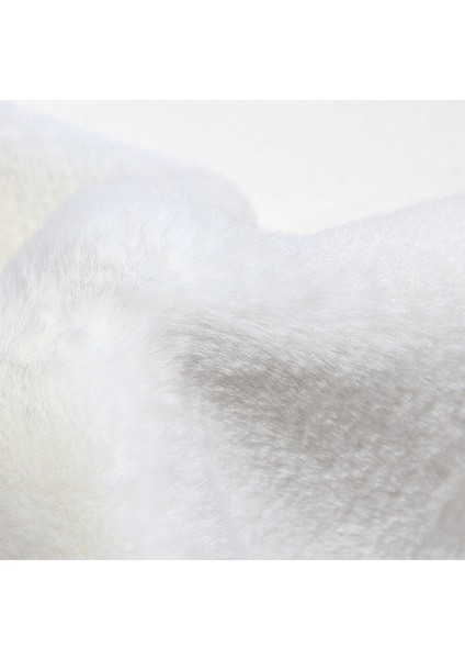 Yumuşak Yıkanabilir Kalp Şekilli Beyaz Post Halı fırsatları