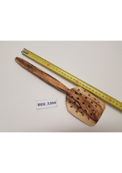El Yapımı Zeytin Ağacı Delikli Spatula BEG_3304