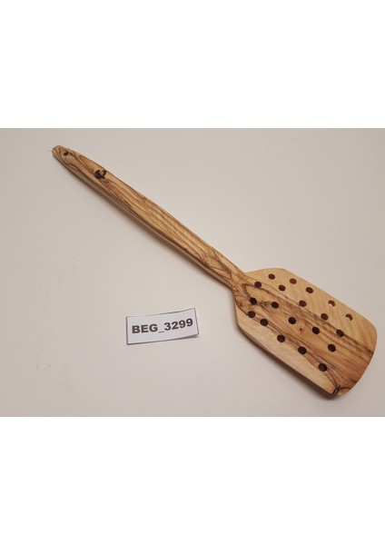 El Yapımı Zeytin Ağacı Delikli Spatula BEG_3299