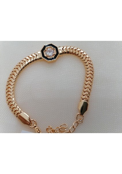 Çağla Şikel Modeli Bileklik