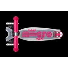 Micro Scooter Maxi Micro Deluxe Flux LED Pink MMD139