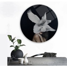 MiraLive Kadın ve Güvercin Yuvarlak Cam Tablo