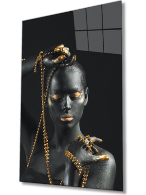  Altın Dudak ve Göz Makyajlı Afrikalı Kadın Cam Tablo