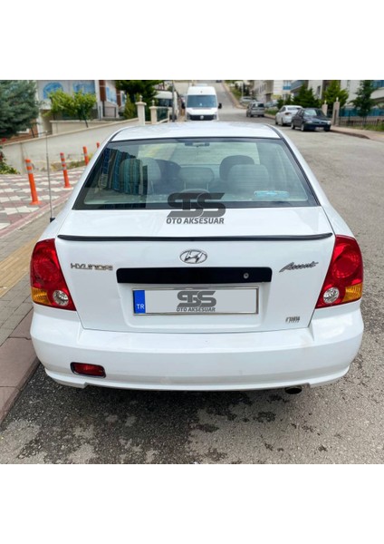 Hyundai Accent Admira Milenyum Bagaj Üstü Spoiler Piano Black Bagaj Üstü Spoyler