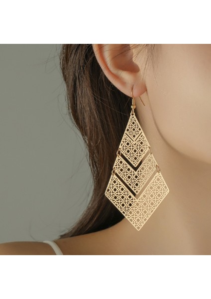 Içi Boş Oyma Çiçek Vintage Küpe (Yurt Dışından) modelleri