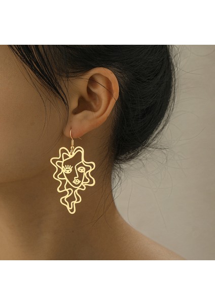Delikli Güzellik Başı Metal Çok Yönlü Küpe (Yurt Dışından)
