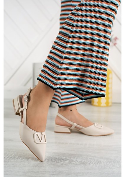 Suins Della Kadın Kısa Topuklu Ayakkabı V Tokalı Ayakkabı fiyatları