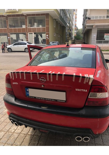 Opel Vectra Bagaj Üstü Slim Spoiler Piano Black Parlak Siyah