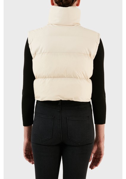 Regular Fit Dik Yaka Şişme Crop Yelek Bayan Yelek 101734 A11P C16