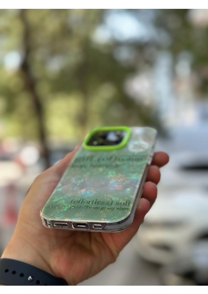 Apple iPhone 13 Pro Kılıf 3D Grafiiti Hologram Desenli Kristal Parıltılı Yazılı Figürlü Motif Case