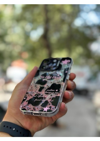 Apple iPhone 14 Pro Kılıf 3D Grafiiti Hologram Desenli Kristal Parıltılı Yazılı Figürlü Motif Case