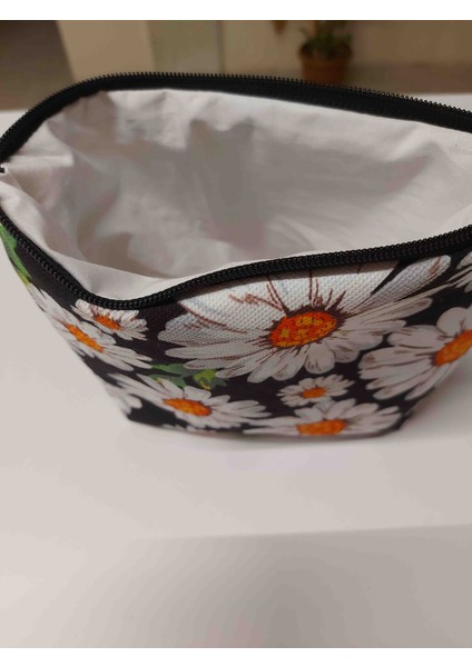 Beyaz Papatyalı Makyaj Çantası