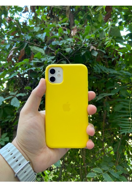 Meri Case Apple iPhone 11 Uyumlu Logolu Içi Kadife Lansman Kılıf Arka Kapak