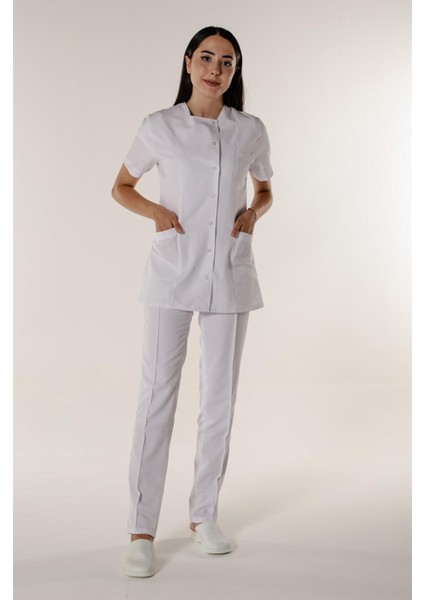 Beyaz Kadın Medikal Doktor Hemşire Ceketi Kare Yaka