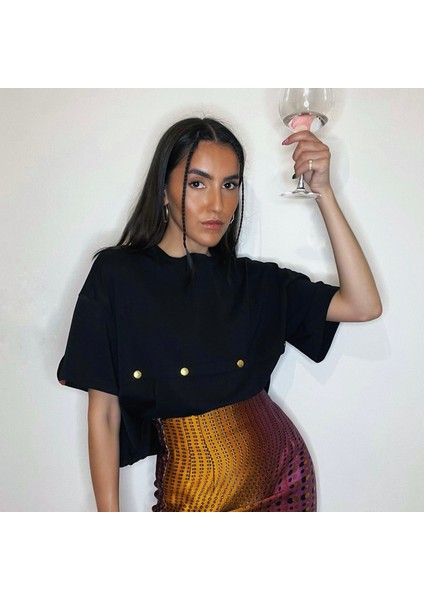 Lilii Gold Zımba Detaylı Basic T-Shirt