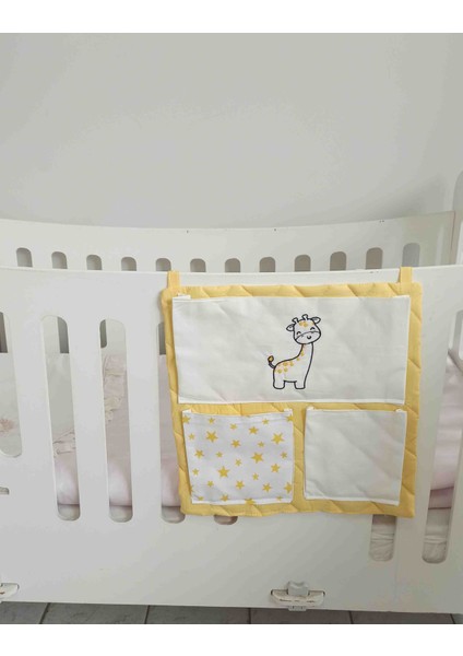 Beşik Düzenleyici Cepli Organizer Sarı Zürafa Nakışlı