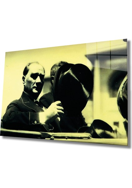 Atatürk Cam Tablo