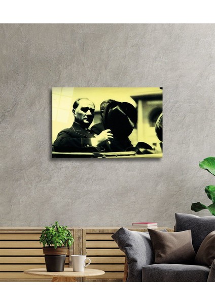 Atatürk Cam Tablo
