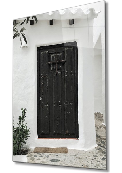 Siyah Beyaz Kapı Görselli Dikey