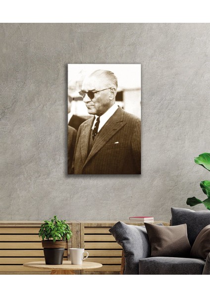 Atatürk Cam Tablo