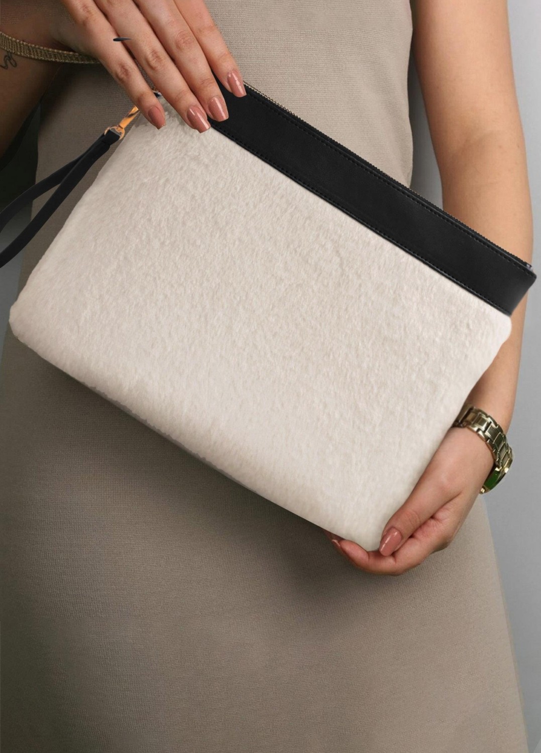 The Mia Peluş Clutch Çanta Beyaz 26X33 cm görsel 2