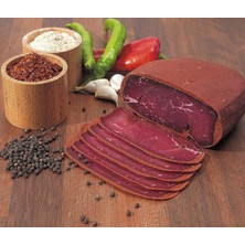 Karaca Sucukları  Osmanlı Sucuk 250 gr Yağsız Sırt Pastırma 250 gr Blok Dana Kavurma 250 gr