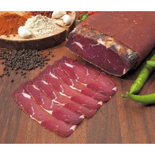 Karaca Sucukları  Osmanlı Sucuk 250 gr Çemensiz Sırt Pastırma 250 gr Blok Dana Kavurma 250 gr