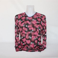 Yıldırım Siyah Üstüne Kırmızı Çiecek Desenli V Yaka Uzun Kol Penye Bluz