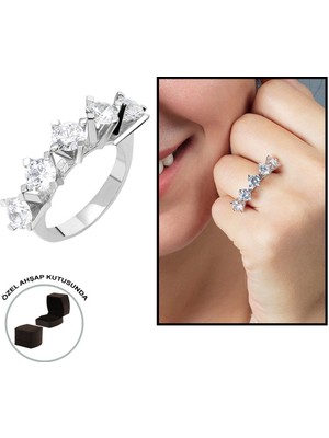 Tesbihane Starlight Diamond Pırlanta Montür Elegance 925 Ayar Gümüş Bayan Beştaş Yüzük