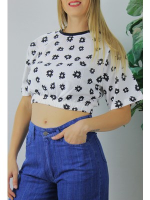 1 Dünya Shop 1ds 1 Dünya Shop Beli Lastikli Desenli Crop Tişört Beyaz - 121908 26