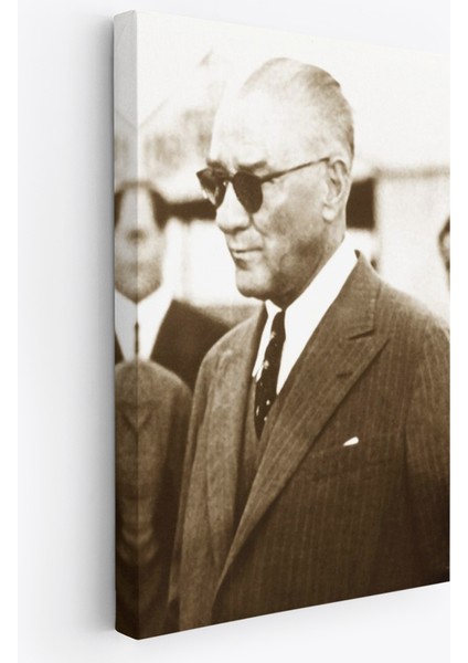 Atatürk Portre Tablosu Mustafa Kemal Atatürk Dikdörtgen Dekoratif Kanvas TABLO-FŞ-143