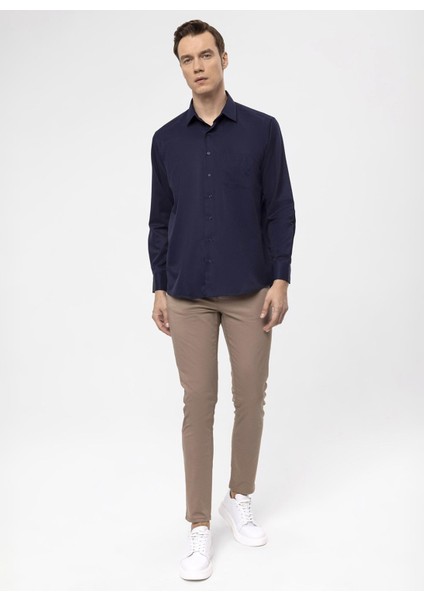 Regular Fit Klasik Yaka Armürlü Lacivert Erkek Gömlek GM2025000303