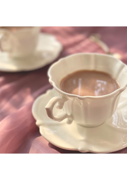 Avrupa Retro Seramik Kupa Kahve Fincanı Ingilizce Ikindi Çayı Seramik Kahve Fincan ve Çay Tabağı Seti Mini Kahve Fincanı B (Yurt Dışından)