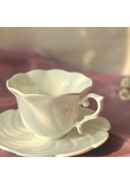 Avrupa Retro Seramik Kupa Kahve Fincanı Ingilizce Ikindi Çayı Seramik Kahve Fincan ve Çay Tabağı Seti Mini Kahve Fincanı B (Yurt Dışından)