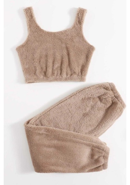 Kolsuz Askılı Peluş Polar Alt Üst Pijama Takımı fiyatları